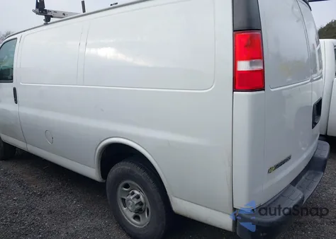 2021 Chevrolet Express Cargo Rwd 2500 Regular Wheelbase Wt z USA, uszkodzony, nr VIN 1GCWGAFP4M1309292